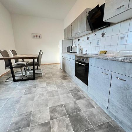 Apartments Im Herzen Von Neumuenster Innenstadt & Hbf Fusslaeufig, Mit Privatparkplatz 外观 照片
