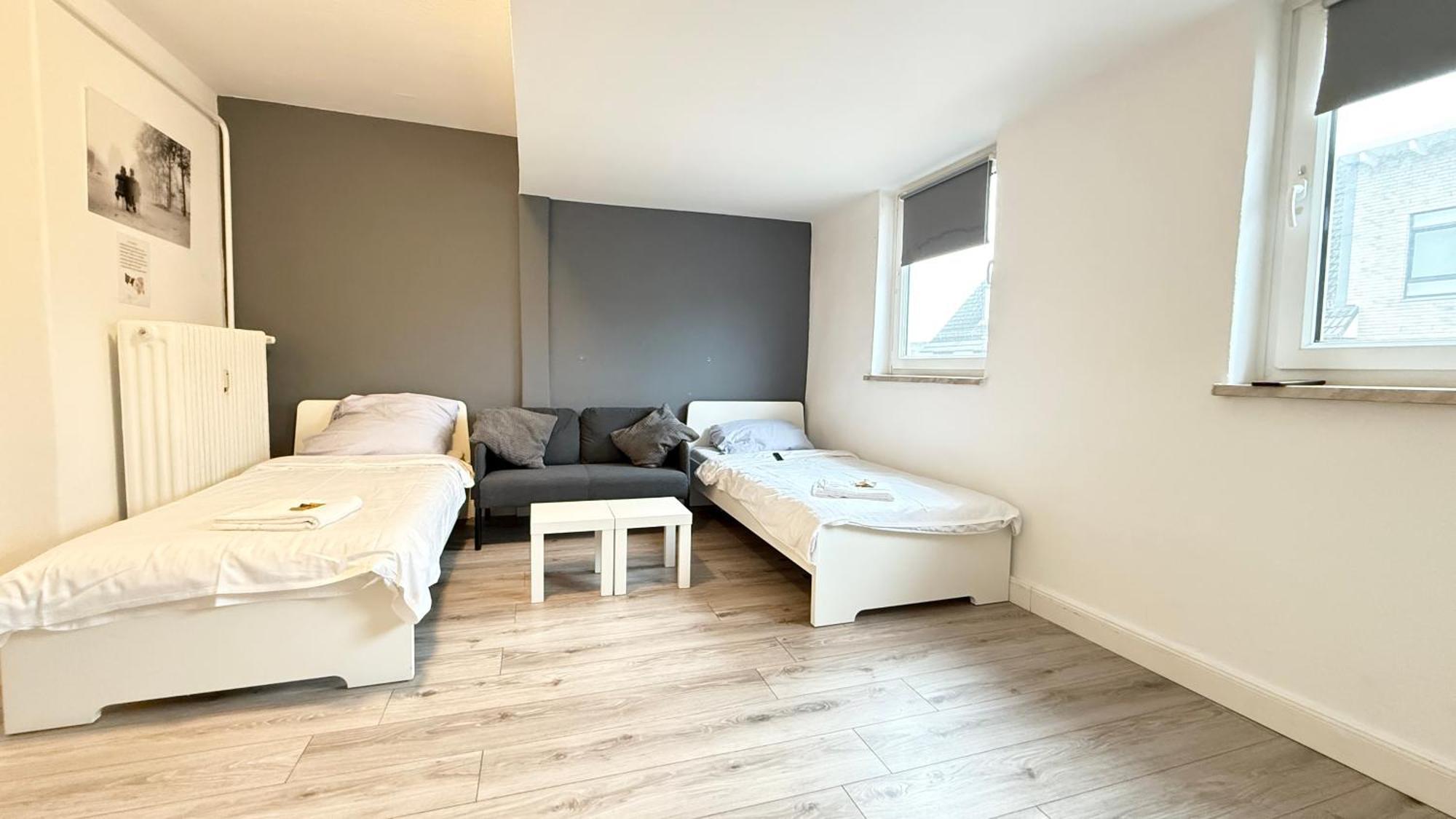 Apartments Im Herzen Von Neumuenster Innenstadt & Hbf Fusslaeufig, Mit Privatparkplatz 外观 照片
